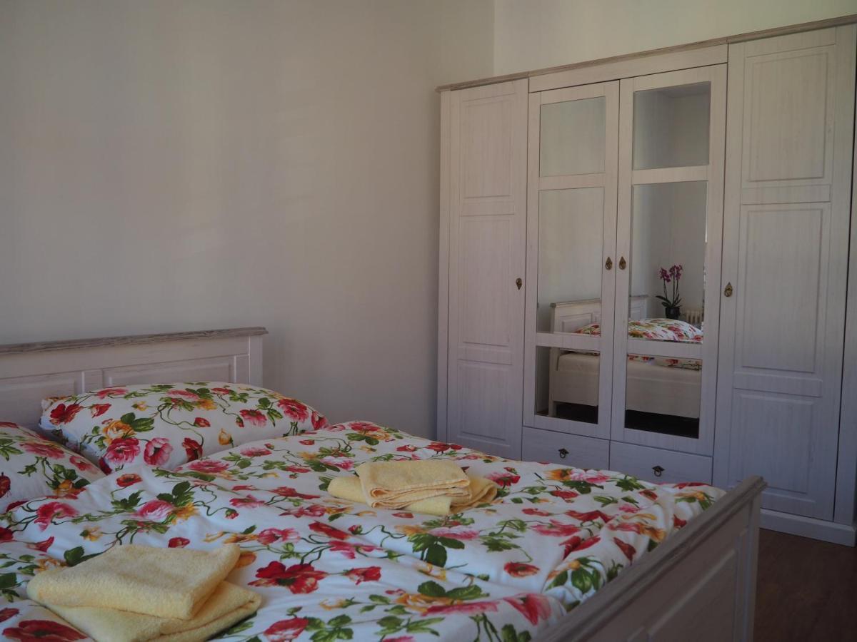 Apartmany Nejdek Extérieur photo